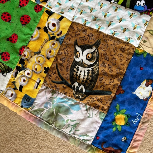 Quilt floor gazing for infants. 38”. By. 32” multi colors and novelty prints - Picture 2 of 9